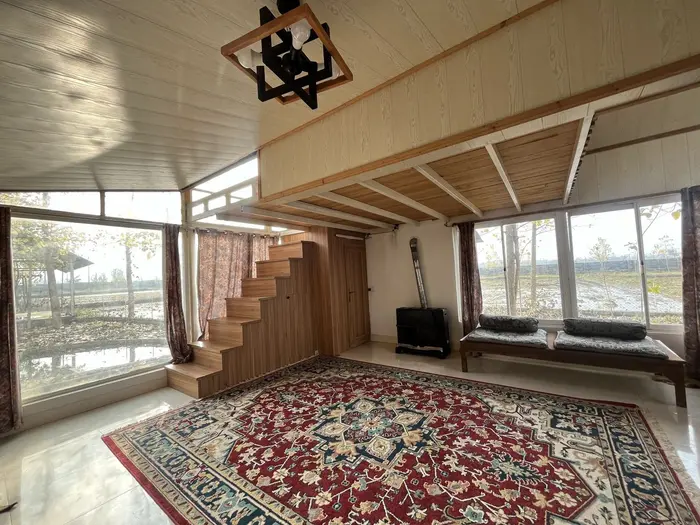 کلبه یک خوابه دوبلکس جنگلی کنار اتاق 102 - فضای داخلی