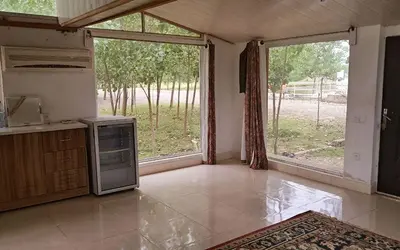 کلبه یک خوابه دوبلکس جنگلی کنار اتاق 102