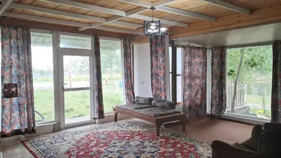 کلبه یک خوابه جنگلی افرا واحد 101