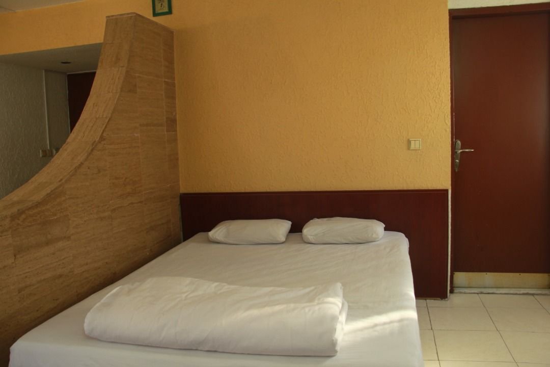 سوئیت چهار تخت امینیان ۳۸