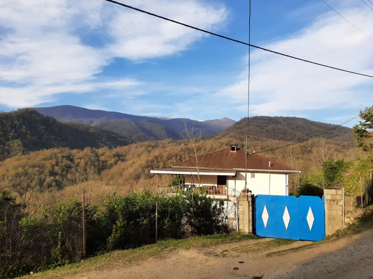 ویلا دوخوابه جنگلی میجر ایران - ورودی