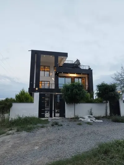 ویلا سه خوابه استخردار آبگرم ساقدوش