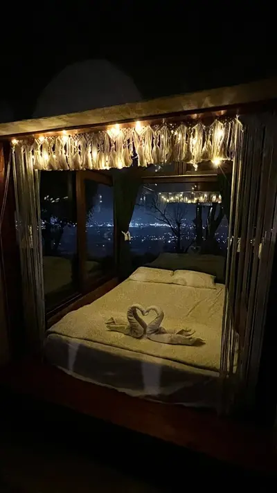 کلبه اکولاژ سقف شیشه ای طلوع دیزه