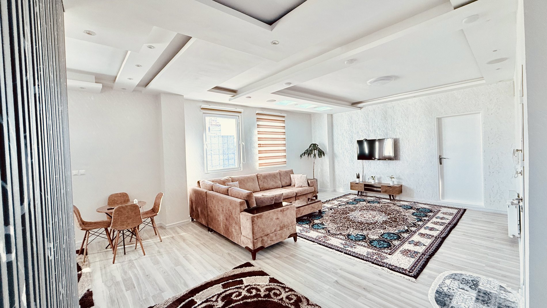 آپارتمان دو خوابه استخردار آبگرم بهزاد 11