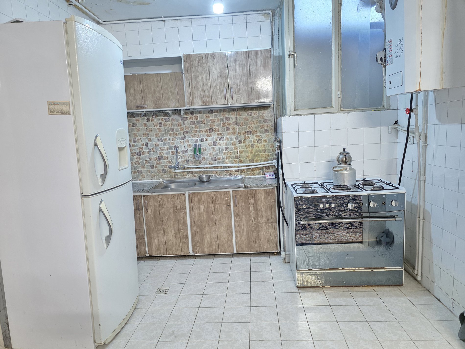 سوئیت دوخوابه اندرزگو ۱۲