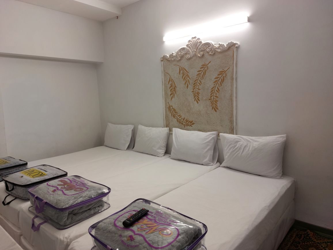 فلت اندرزگو ۱۲ واحد چهارتخته