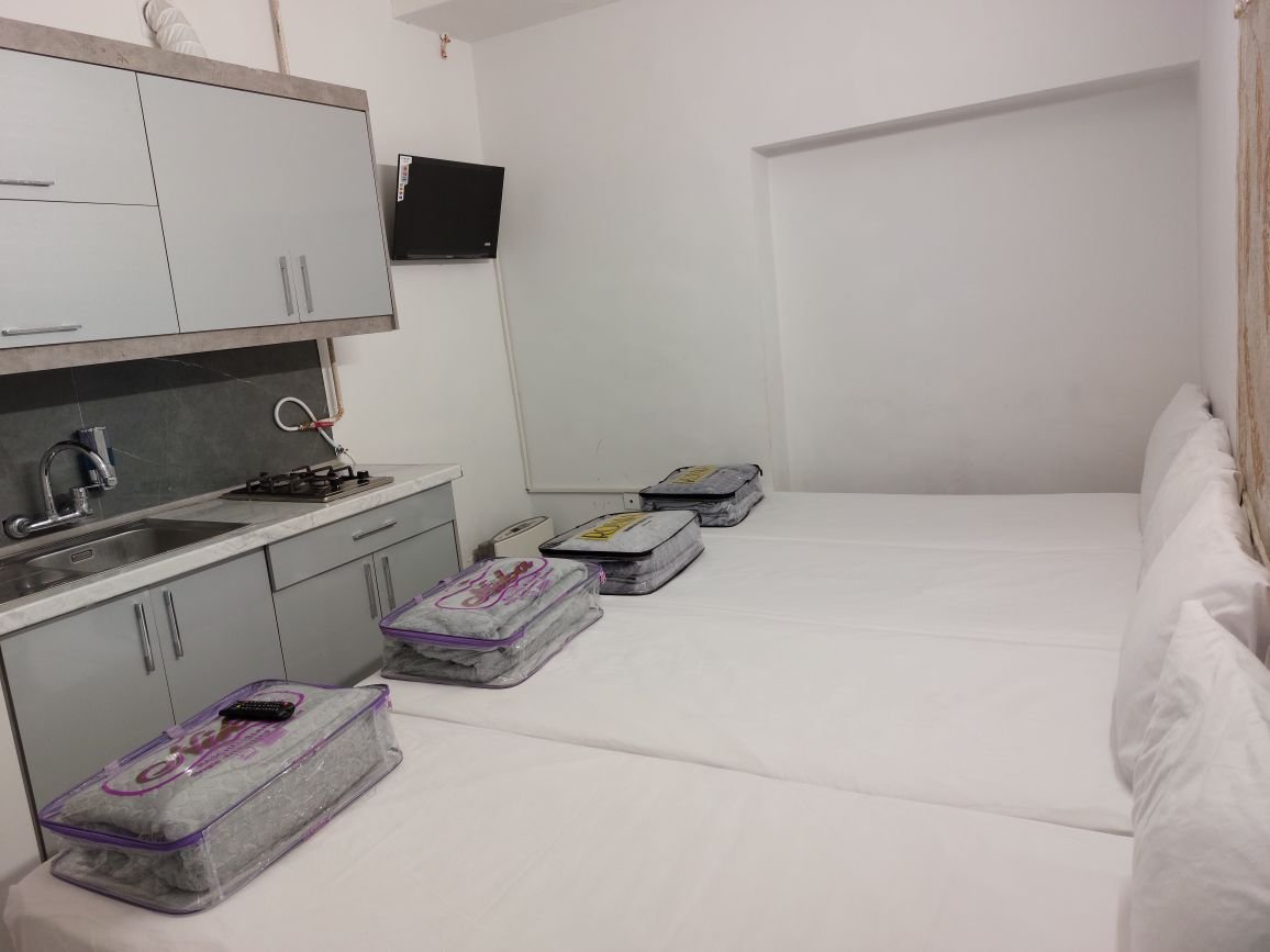 فلت اندرزگو ۱۲ واحد چهارتخته