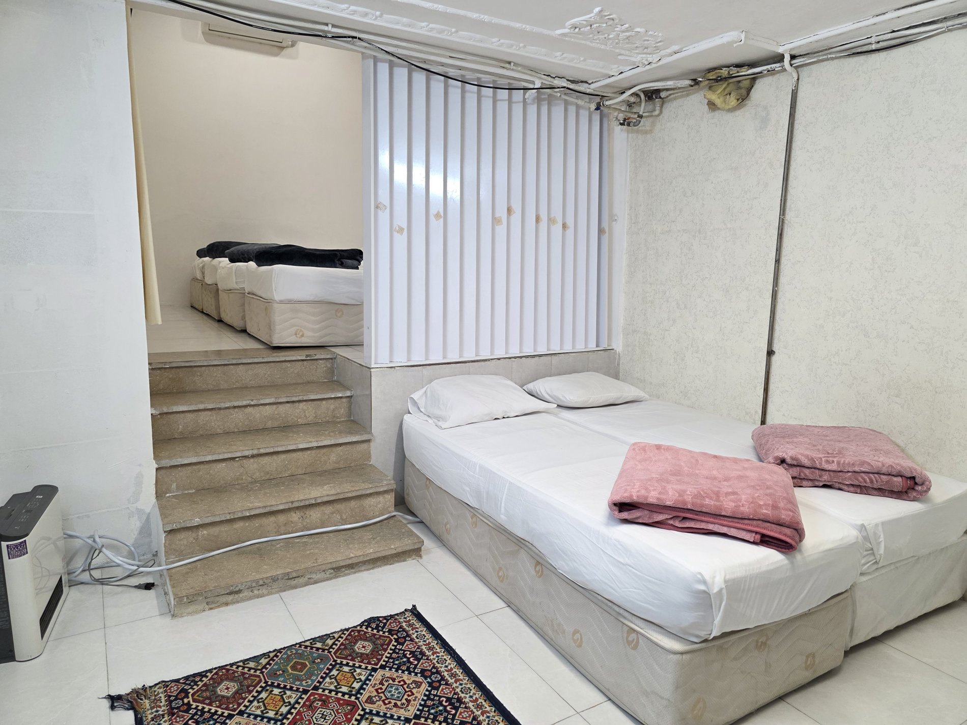 سوئیت فلت اندرزگو ۱۲ - واحد شش تخته