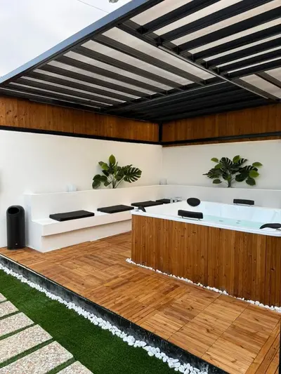 ویلا سه خوابه جکوزی دار بلک اند وایت