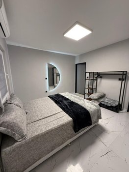 ویلا سه خوابه جکوزی دار بلک اند وایت - اتاق خواب مستر ۲