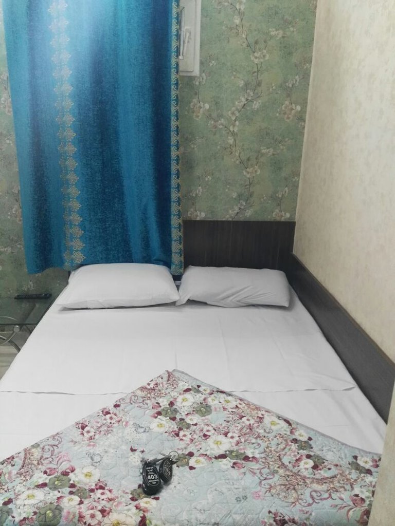 مسافرخانه کهربا واحد 104