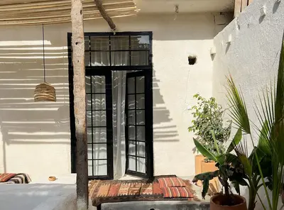 ویلا دوخوابه ساحلی وارم