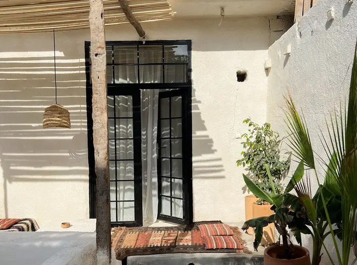 ویلا دوخوابه ساحلی وارم