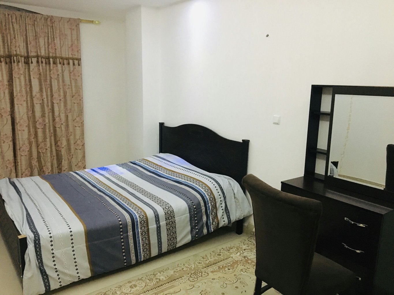 آپارتمان دوخوابه مهتاب 1
