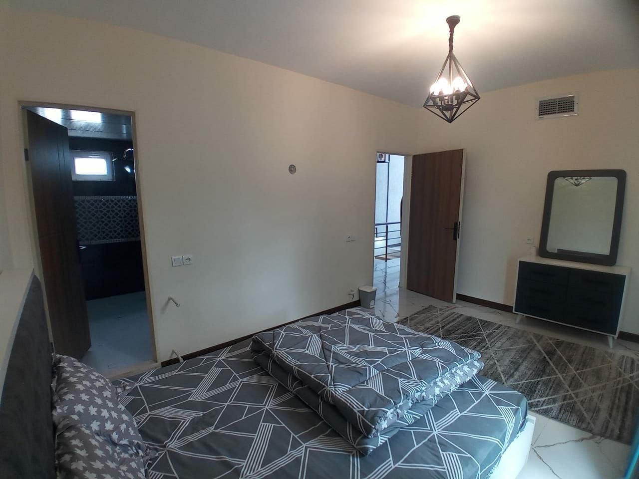 ویلا دوخوابه دوبلکس استخردار آبگرم عباس آبادی