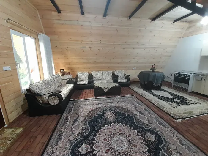 کلبه دوخوابه سوئیسی گلزار