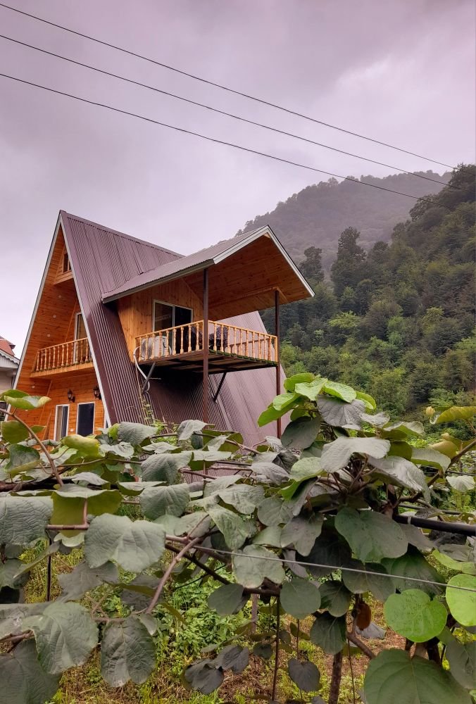 کلبه دوخوابه سوئیسی گلزار