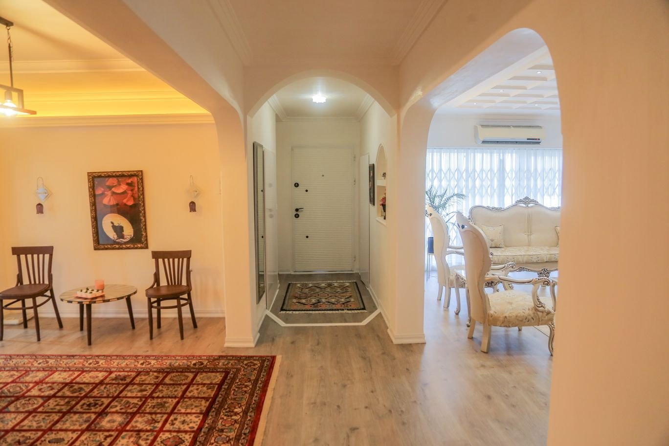 ویلا سه خوابه عمارت سفید - ورودی ویلا