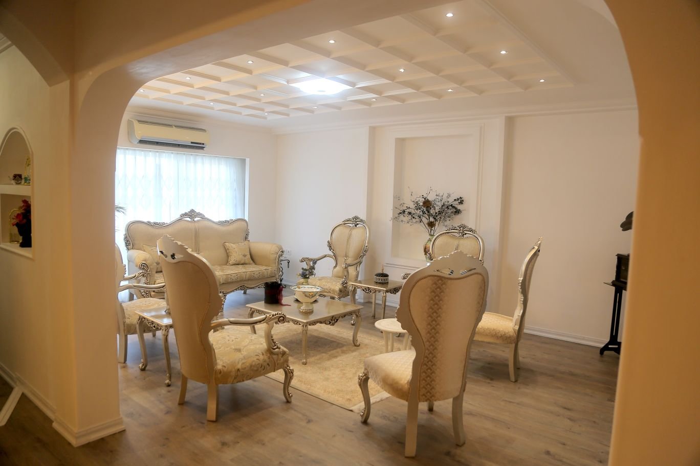 ویلا سه خوابه عمارت سفید - سالن مهمان