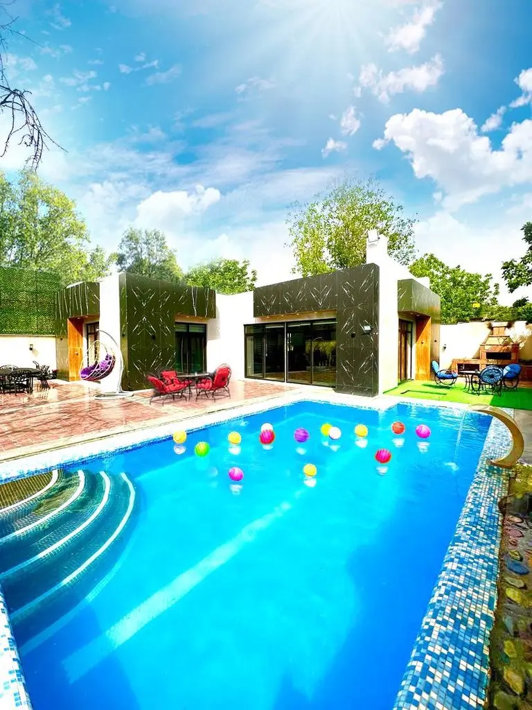 ویلا دو خوابه استخردار آبگرم سوگل