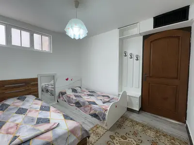 آپارتمان یک خوابه هفت تیر 13