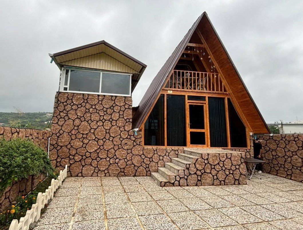 یک خوابه سوئیسی استخردار آبگرم تیدا