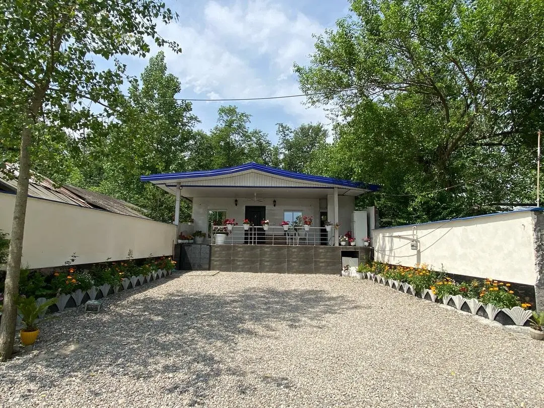 کلبه دوخوابه جنگلی میزبان