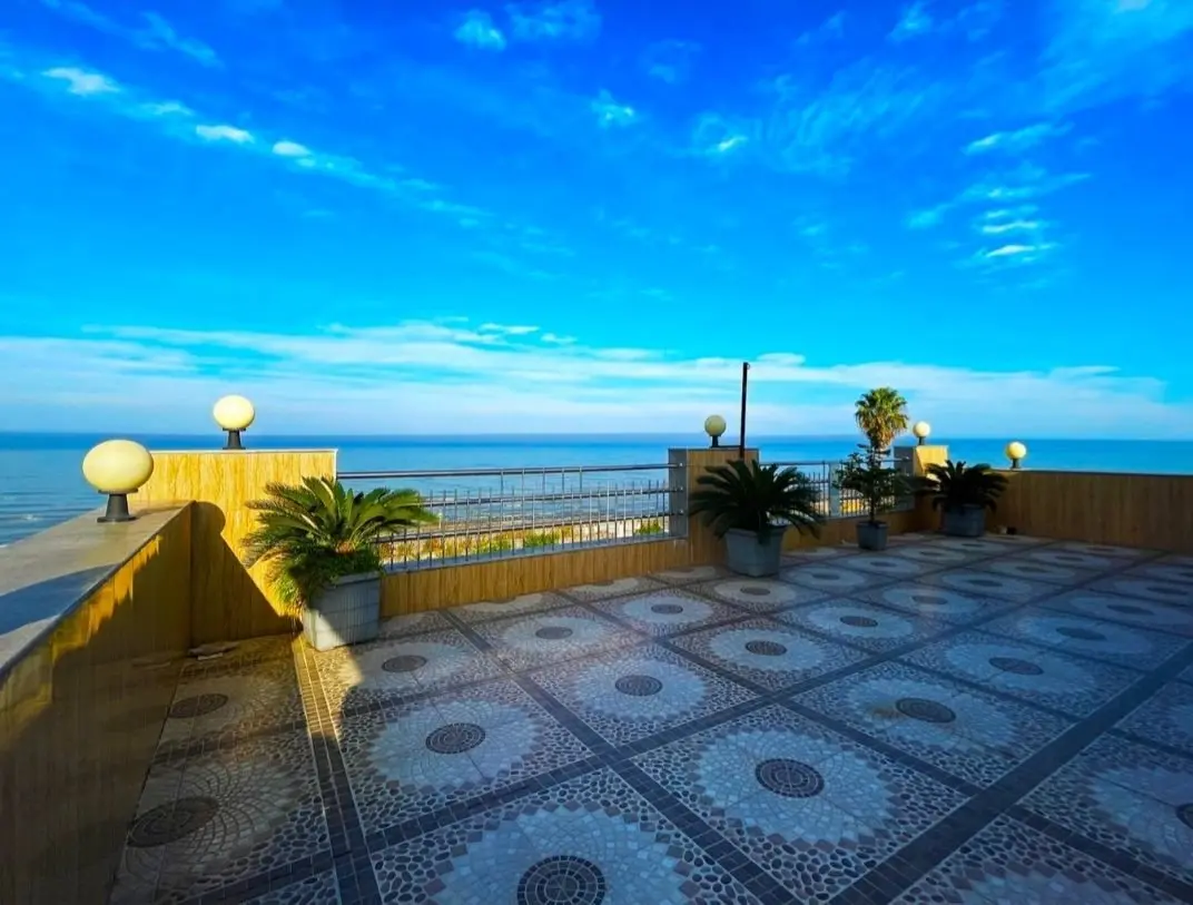 آپارتمان دوخوابه ساحلی شاهد 1 - پشت بام