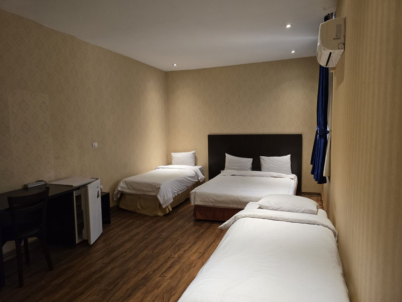 مجتمع اقامتگاهی سپند نجات اللهی - واحد چهارتخته 3