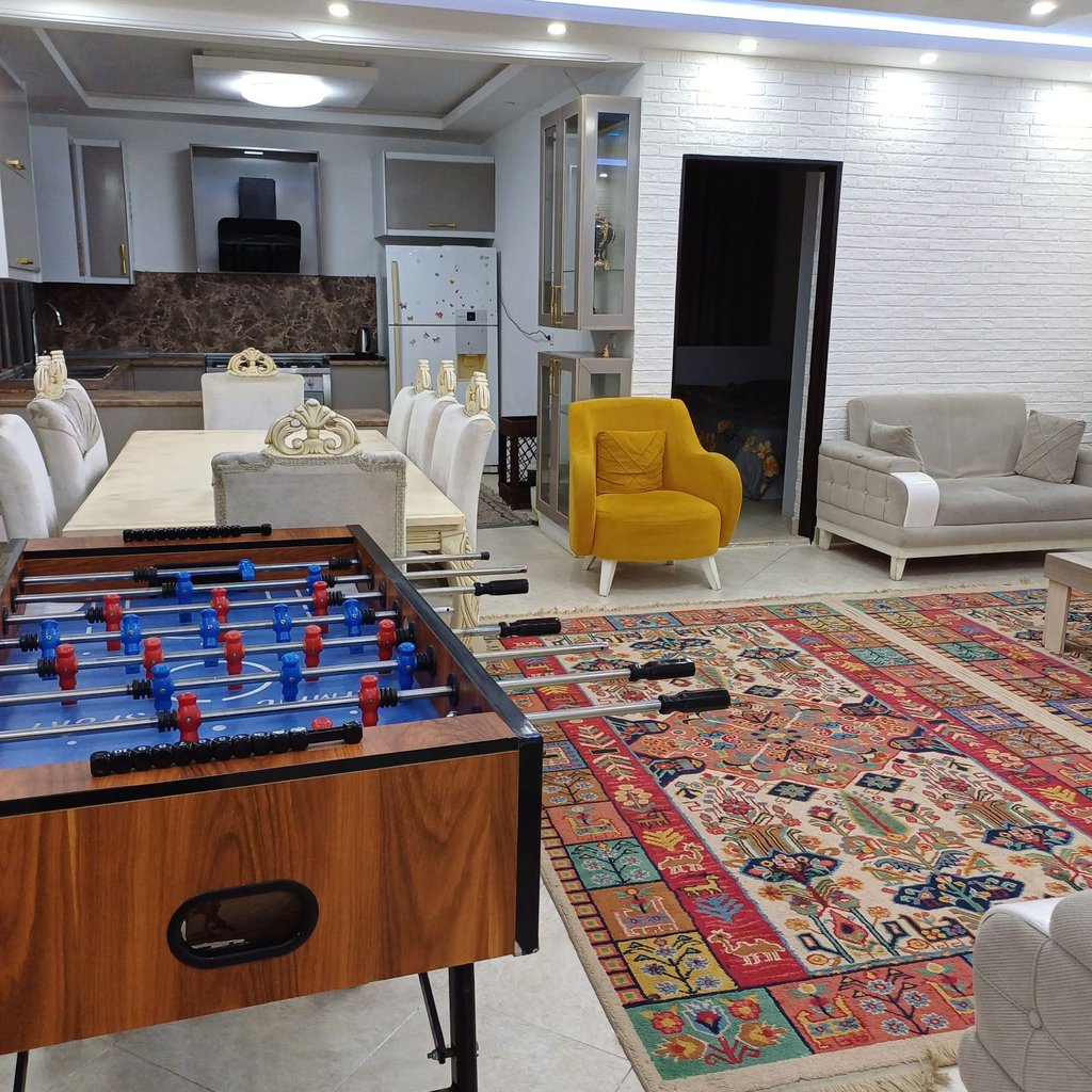 سه خوابه استخردار آبگرم آدی