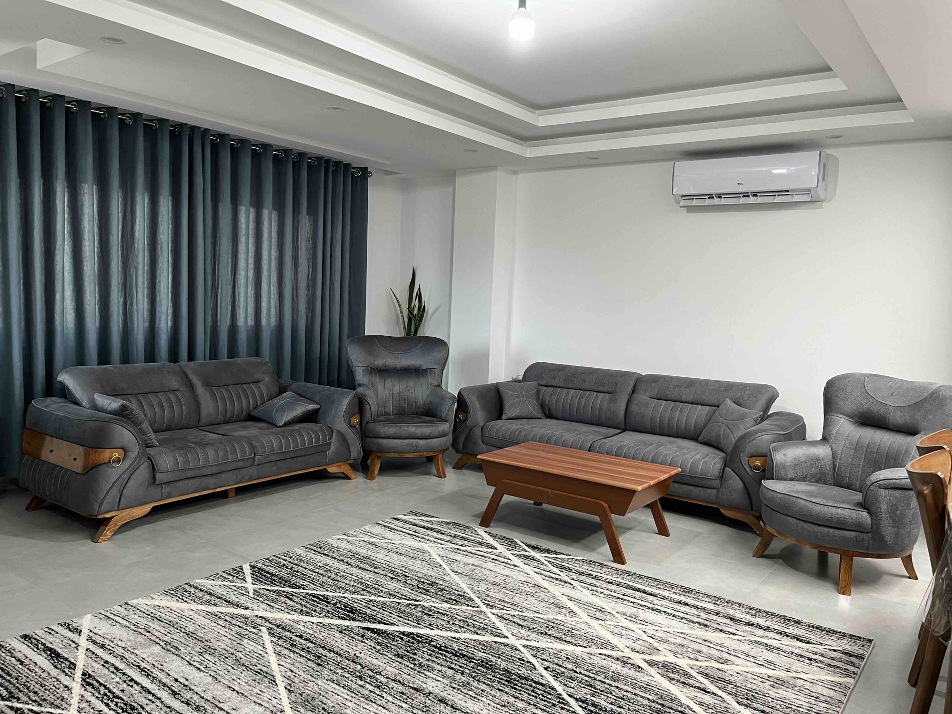 سه خوابه استخردار آبگرم تقدسی