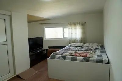 ویلا دوخوابه استخردار آبگرم آرامش 4