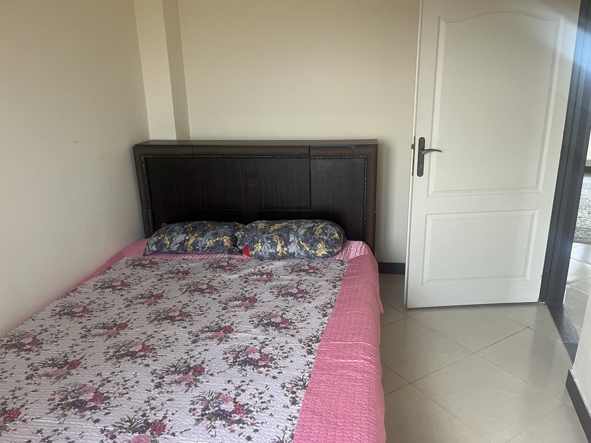 آپارتمان دوخوابه مروارید خزر 1