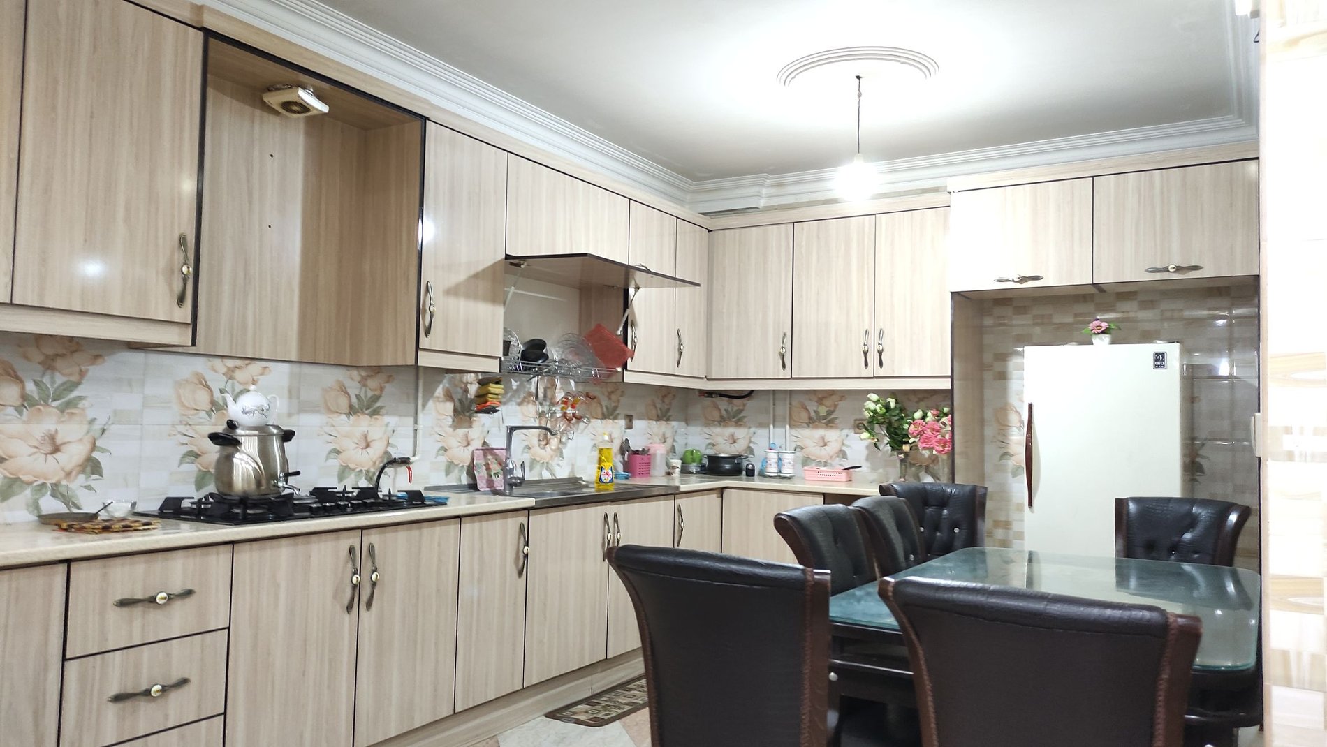 یک خوابه لاله زار سوم