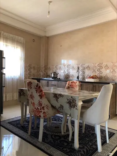 آپارتمان دوخوابه ساحلی عظیمی