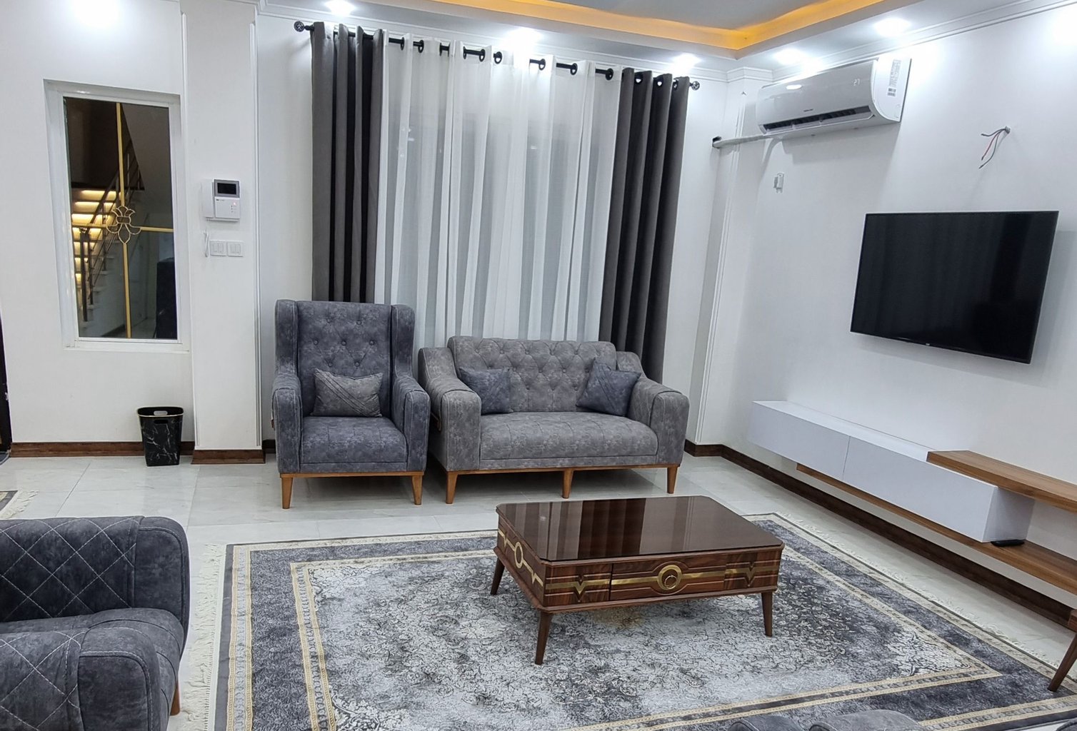 ویلا چهارخوابه استخردار آبگرم پارادایس