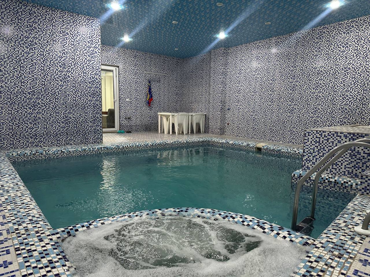 سه خوابه استخر دار دوبلکس آسمان