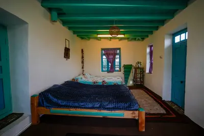 بومگردی کندوج  1 - واحد تلار