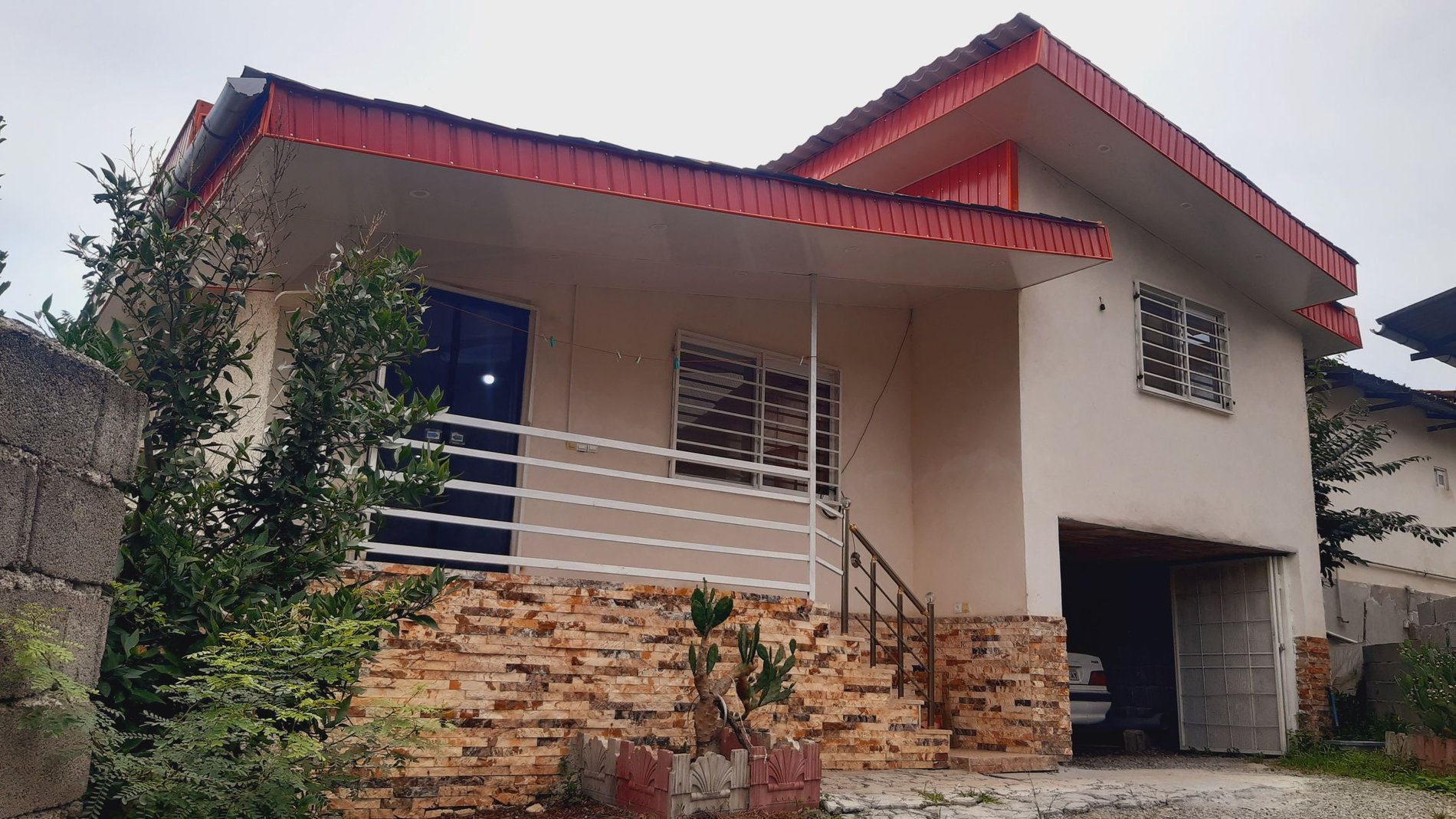 ویلا دوخوابه دوبلکس جنگلی سیوا - نمای خانه