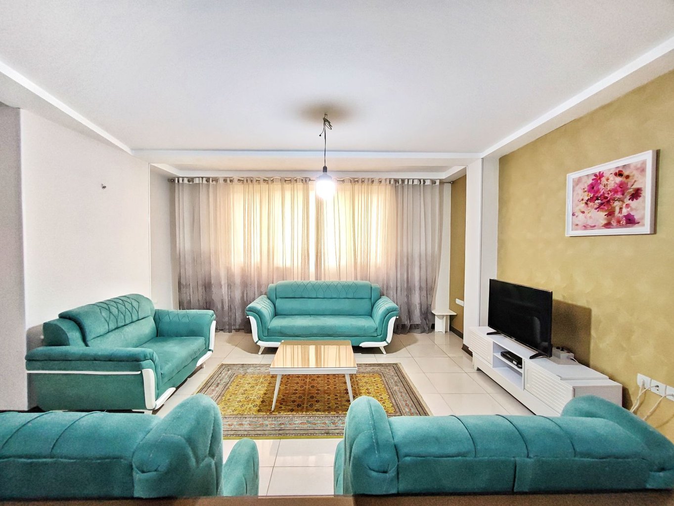 آپارتمان دوخوابه دکتر حسابی واحد ۱