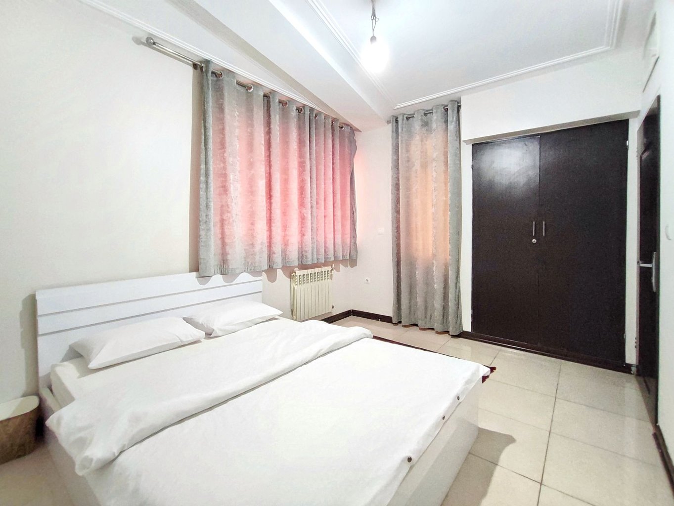 آپارتمان دوخوابه دکتر حسابی واحد ۱