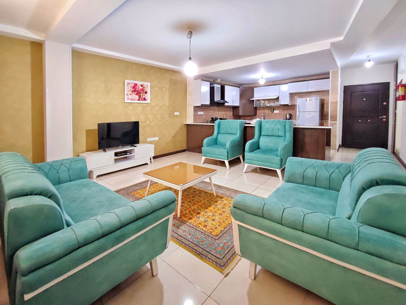 آپارتمان دوخوابه دکتر حسابی واحد ۱