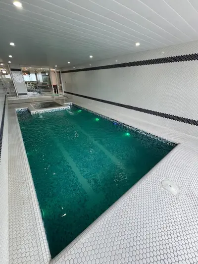 ویلا چهارخوابه ساحلی دوبلکس استخردار آبگرم کاج