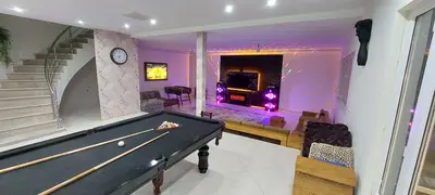 ویلا سه خوابه استخردار آبگرم سیاه سفید