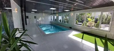 ویلا سه خوابه استخردار آبگرم سیاه سفید