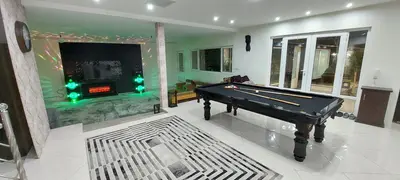 ویلا سه خوابه استخردار آبگرم سیاه سفید