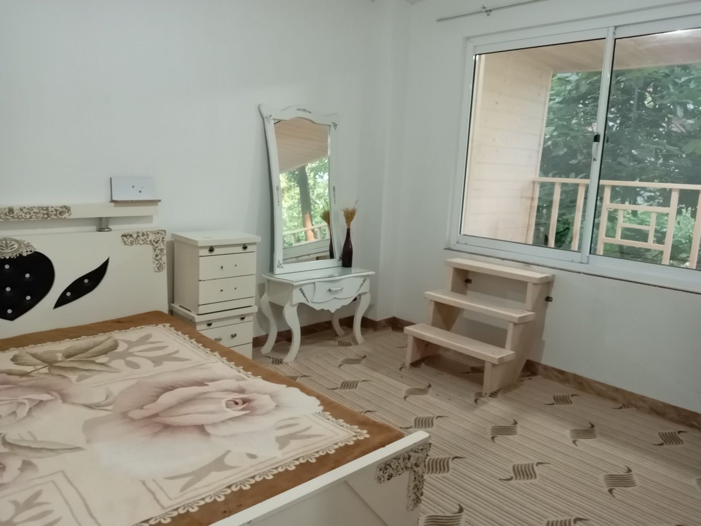 ویلا یک خوابه جنگلی نیکخو