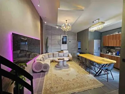 ویلا پنج خوابه استخردار آبگرم سهند 1