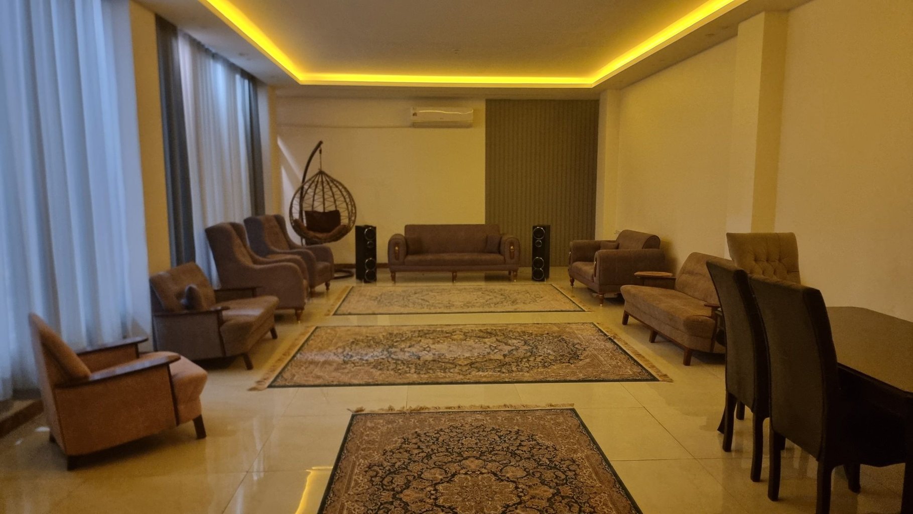 سه خوابه استخردار آبگرم بلک