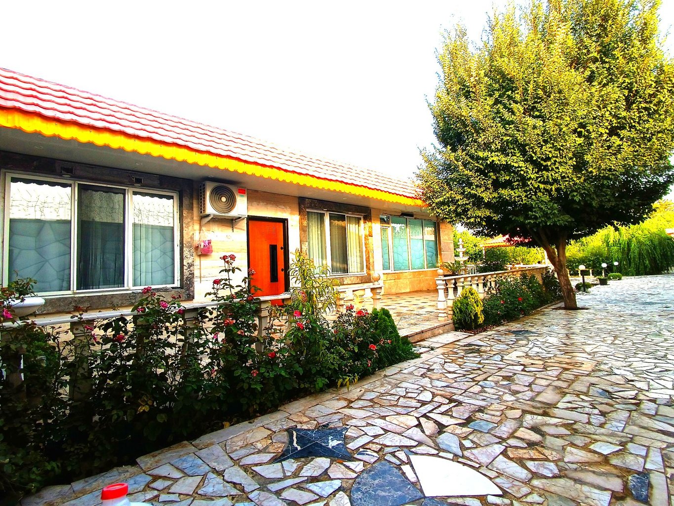 ویلا دوخوابه استخردار آبگرم توس 81